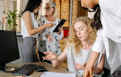 Formation accélérée en codage et e-commerce.